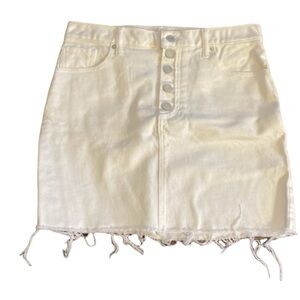 Lucky Brand Button-Fly Mini skirt. Size 6 (28). Distressed Frayed hem. White.